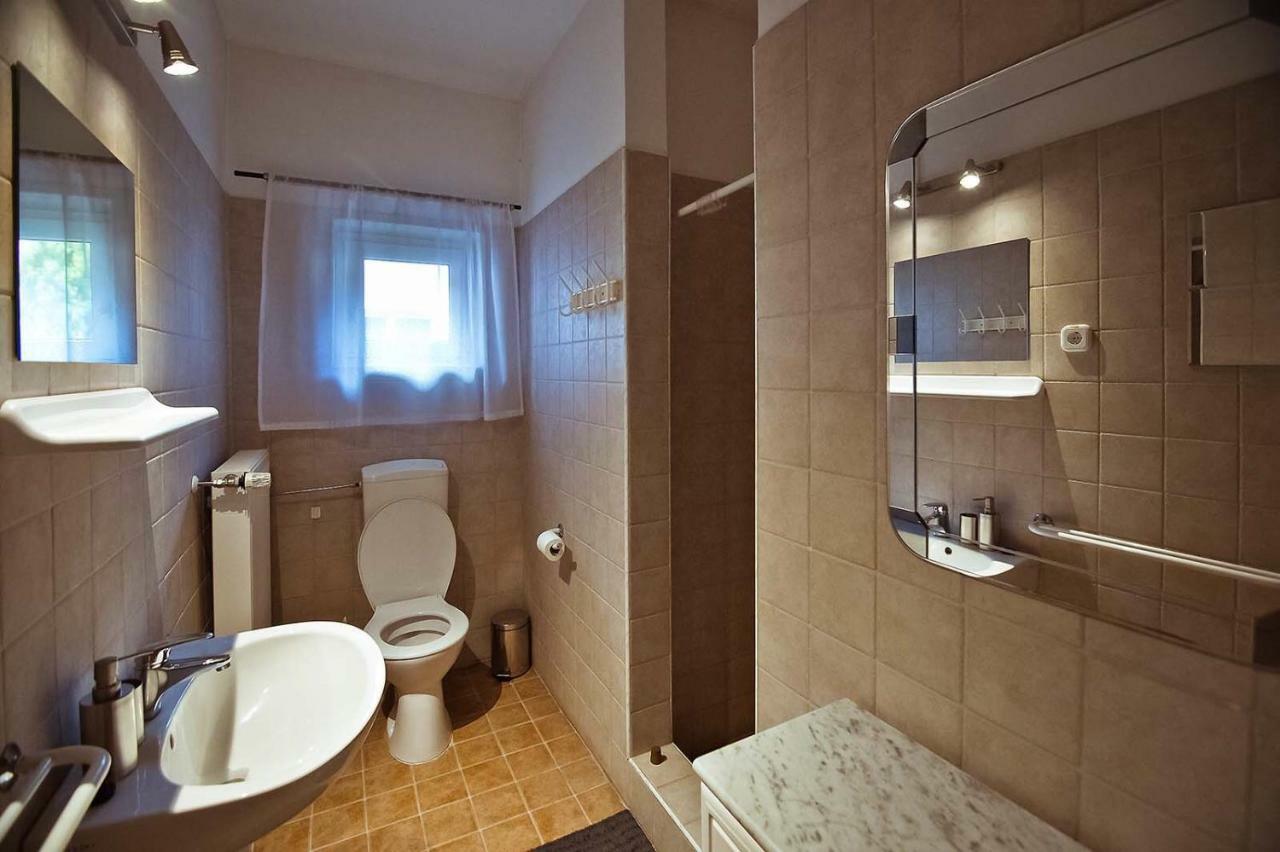 Koi Apartman Balatonalmadi Exterior photo