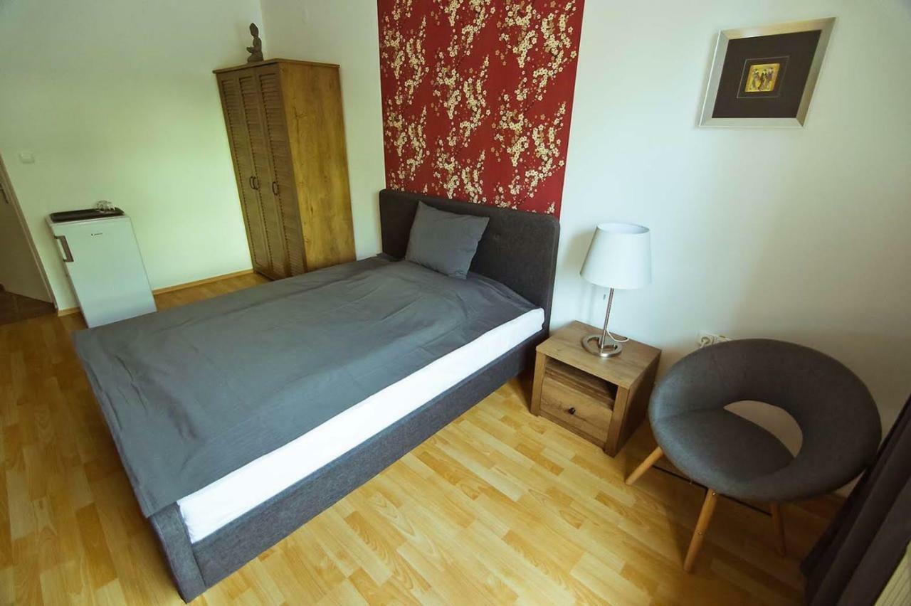 Koi Apartman Balatonalmadi Exterior photo